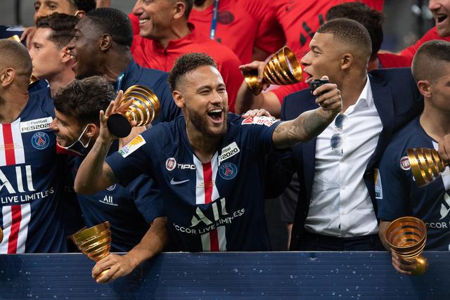 冠军后卫4年1500万转投爵士 仅首年合同受保障