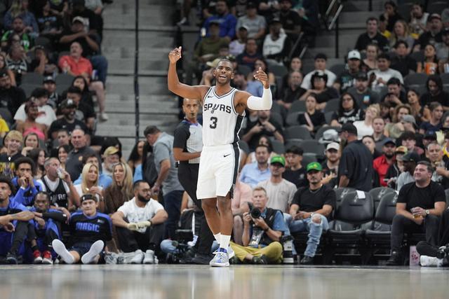 文班亚马33+15马刺险胜篮网 绿军屠奇才5连胜